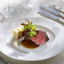 【料理重視の方向け】クチコミ好評価の料理でおもてなしWD◇50名　負担金61.5万円～◇