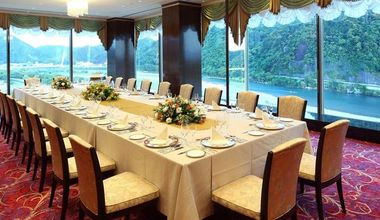 少人数婚をご検討のおふたりへ☆チャペル挙式＋‟ローズルーム” お食事会