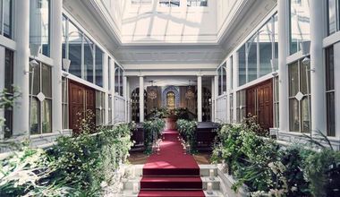 【受け継がれる文化財】30名260万→165万◆気候抜群◎青空のぞく天窓から光が降り注ぐ音の教会