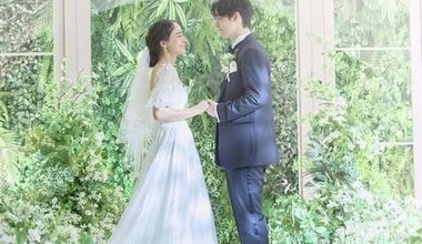 結婚式は挙げなくても、大切な瞬間は美しく残したい。衣裳・美容・撮影・データ込みだから、準備もシンプル。19.8万円から叶うフォトウエディングです。