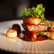 美食にこだわるマリアージュプラン【特別な婚礼料理とペアリングドリンク（お酒）】