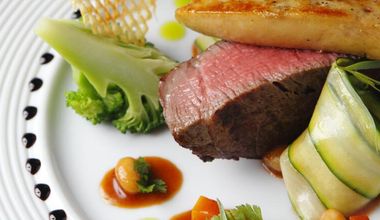 【料理重視の2人必見／人気レストラン◎旬の食材でおもてなし】料理高評価◎人気プラン