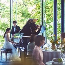 \大人数でも安心お得/ 100名74万円特典! 内容充実のウエディングプラン