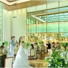 【マタニティ&パパママ婚】ガーデン付きのパーティールームで叶えるファミリー婚プラン