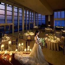 【今が狙い目◎】冬限定の海と空で絶景ウェディング×最大130万円優待！