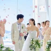 【ハーバーテラス参列経験者限定】挙式会場料全額OFF×ドレス優待×宿泊特典の“期間限定特別優待セット