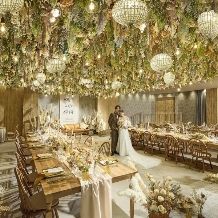 【26～27年冬春婚】チャペル挙式＆90名様披露宴＋衣装2点プラン