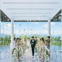 【2026年9月~11月の結婚式限定】50名なら最大58万円特典!オータムプラン