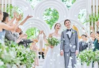 【80名】オールシーズン利用OK！緑あふれるガーデン付の邸宅