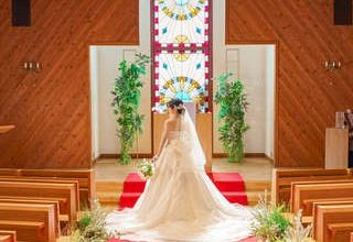 ＼1か月以内の開催もOK！12万以下で叶えるコスパ抜群の結婚式／