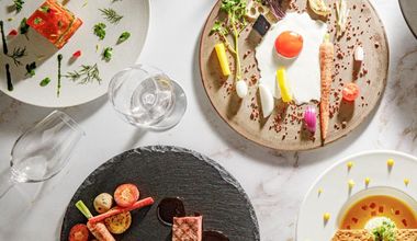 【26年9-11月】＜100名284万/120名318万＞  美食の秋*ガラスの教会式＆写真&美容＆ドレス２着など全部込みプラン