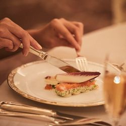〈料理重視のおふたりへ〉ホテルシェフの美食＆おもてなし体感