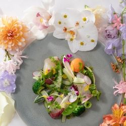 豪華試食堪能*ミシュラン5年連続獲得★3万試食*ギフト券1万