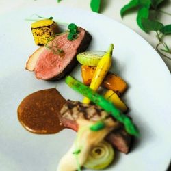 会場イチオシQuo1万付【牛フィレ&オマール3万コース試食】演出体験×10大特典