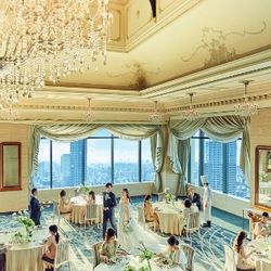 【パノラマビュー豪華試食】ステンドグラス煌めく憧れ挙式体験