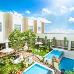 会場イチオシ月1BIG【花嫁体験×美食】初めてでも安心！贅沢試食×ドレス見学