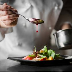 会場イチオシ【人気NO.1】料理重視必見！国産牛とスイーツの無料試食会