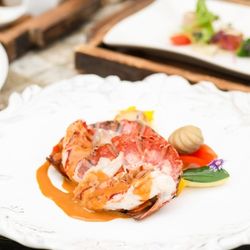 ＼料理満足度◎／豪華食べ比べ！特選牛＆オマール×スイーツも♪