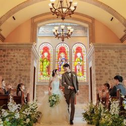 ≪選べる挙式≫ステンドグラスのチャペル＊開放的なガーデン挙式