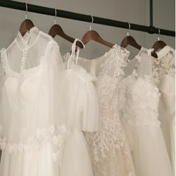 《SNSで話題》待望の新入荷！自社ブランドドレス公開フェア