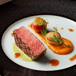 【限定1組】ドレス試着あり＆フィレ肉×鮮魚の贅沢試食付！