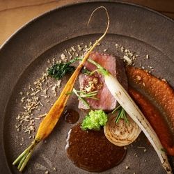 【ギフト5000円付】厳選黒毛和牛＆スイーツ試食×挙式体験