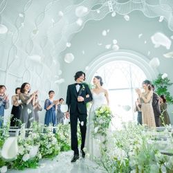 純白大聖堂×緑・光・水が彩る空間★来館3万特典×150万優待
