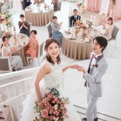 【直前予約◎５千円クオ付】本格大聖堂挙式×憧れの階段入場体験