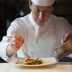 【おもてなし重視の方へ】豪華試食×本格大聖堂体験×見積り相談