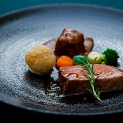 ＼式場見学2件目以降のカップル限定／オプション料理プレゼント