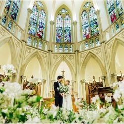 【ステンドグラスの大聖堂】感動入場体験×料理試食*約140万優待