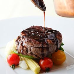 【絶品牛フィレ肉】3つ星シェフが贈る×極フレンチ＆絶品ワイン