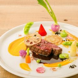 【ゲストへおもてなし】海外邸宅を貸切体験×和牛＆オマール試食