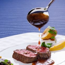 【料理重視】ミシュラン美食掲載店シェフの地元食材フレンチ