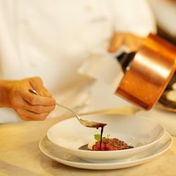 比較○【デザートブッフェ付試食】ワンフロア貸切W×美食体験！