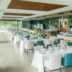 ＼探し始めカップルさん必見／「即決ナシで安心」リアル見積もり相談会×じっくり館内見学×1.2万ランチ試食付！「1日1組限定」のリゾート婚