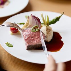 【信州フレンチ無料試食】緑に包まれたチャペル挙式&おもてなし体験/交通費最大1万円優待