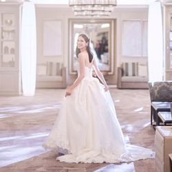 【平日限定BIG】ドレス2着優待*緑溢れる感動挙式×アフヌン試食◆表参道駅直結◆オシャレ花嫁必見*アトリエ体験