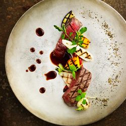 \金曜BIG★/ドレス2着無料×とろける和牛試食*貸切演出体験♪