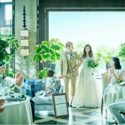 【ドレス2着×カタログギフト2万】自然光チャペル×花嫁体験