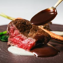 【料理重視】5年連続ミシュラン！和洋4万6品試食×1万QUO付