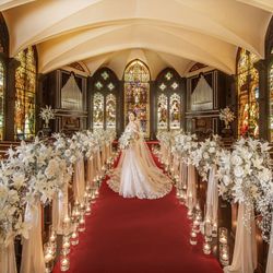 ≪ステンドグラス大聖堂で叶える≫王道クラシカル挙式＆全館見学