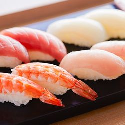 ホテルアンビア松風閣の料理・ウェディングケーキ写真2枚目