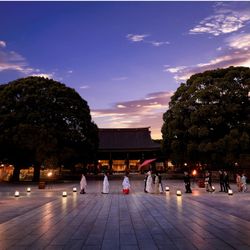残席僅か【2日間限定開催】幻想的な夜の明治神宮挙式「灯り参進」体験×厳選料理試食フェア