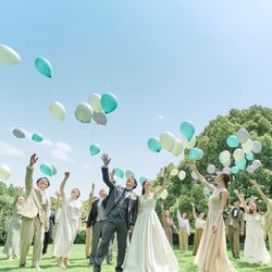 【土曜限定】8万坪の緑×空でバルーンリリース体験×4万試食
