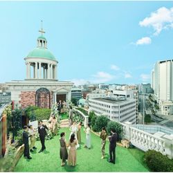 《みなとみらい360度絶景ルーフトップガーデン》青空と緑感じる洗練された1日◇黒毛和牛＆オマール海老4万試食で美食を堪能