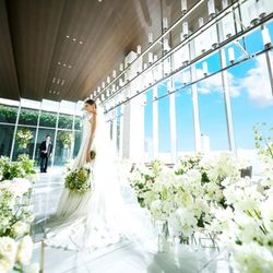 【ドレス見学＆1着プレゼント】感動挙式×憧れ演出体験×3万試食