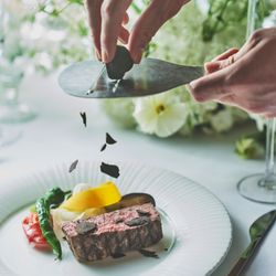 銀座料理口コミNo.1★シェフが目の前で演出!黒毛和牛×甘鯛の鱗焼き試食