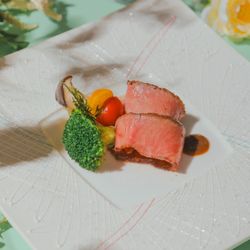 【口コミ☆4.7評価獲得】贅沢素材8品試食×演出・全館体験