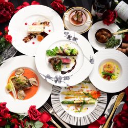 【3大来館特典】ギフト券×映画ペア券×スパークリングワイン